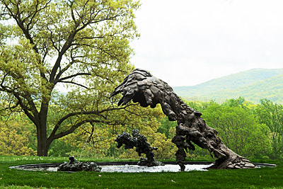 Crescendo by Lynda Benglis.