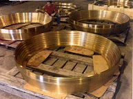 Wear rings for a large hydroturbine